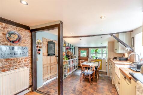 8654185-interior01.jpg