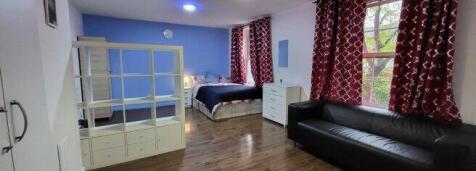 hollybush-gardens-e2-9qh-1022716