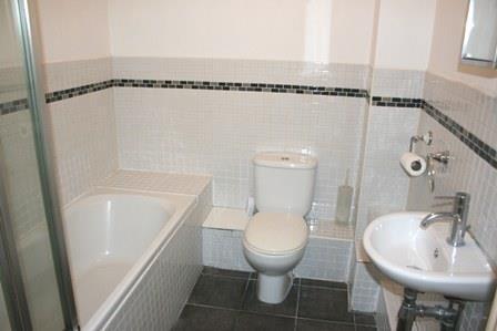 56 Nathaniel Bathroom.JPG