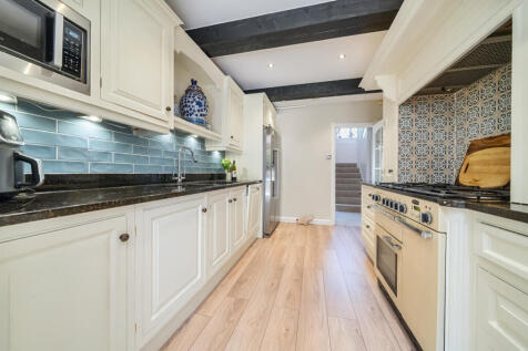 1315850-19-685ee1...