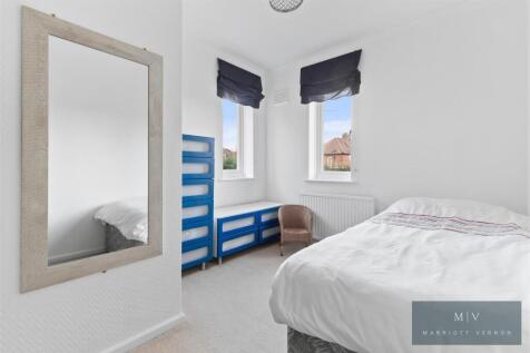 Stanley Gardens 12 MV-3.jpg