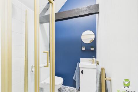 EweMove Basingstoke Estate Agents 17 Vyne Road