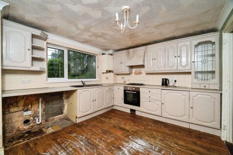 Kitchen pic 2