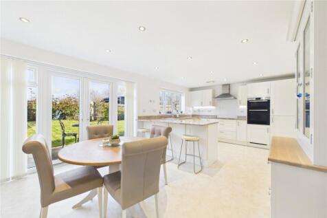 Kitchen/Breakfast Rm