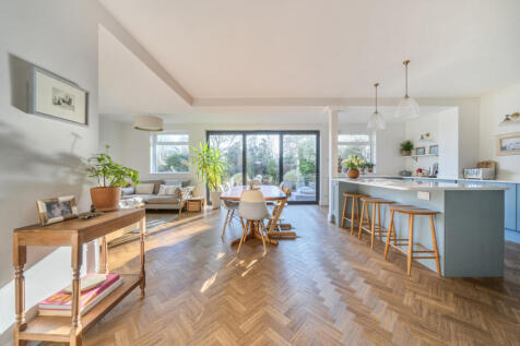 1383002-3-6920a48...