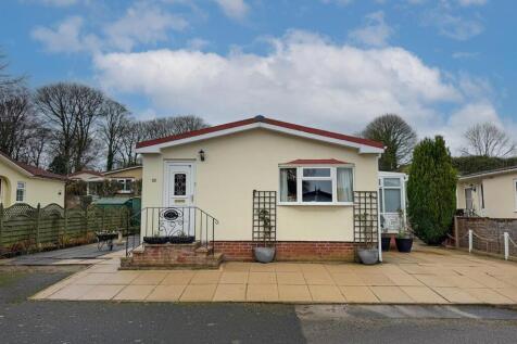 2 bed park home. Silsden