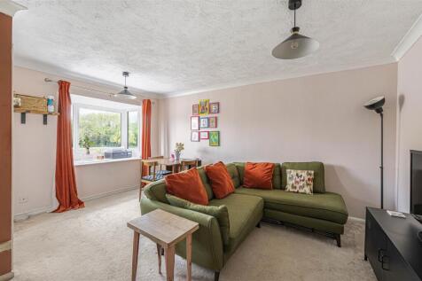 Lounge / Dining Room