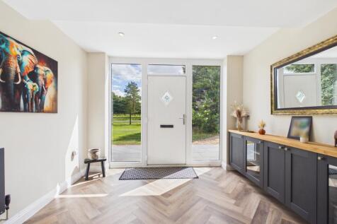 EweMove Spalding - Surfleet Sea Ends - Hallway