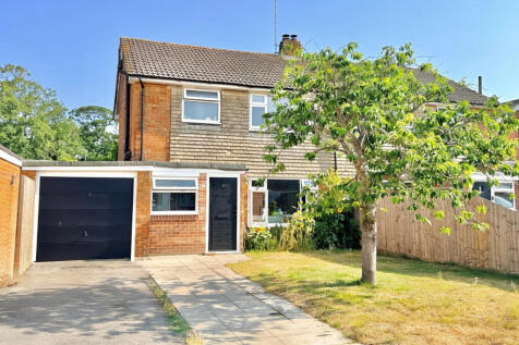 3 bed semi detached Hightown gardens