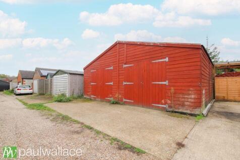 Detached Double Garage