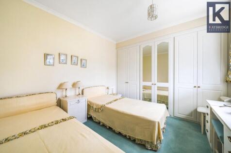 Firswood Avenue, Epsom