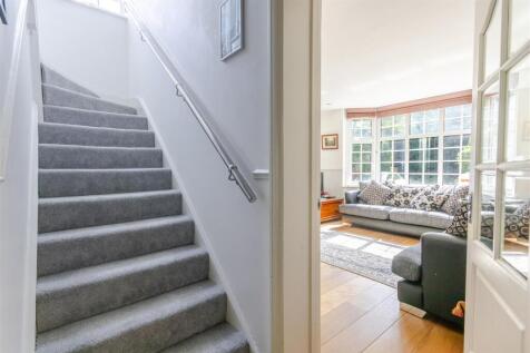Stairs Living.jpg