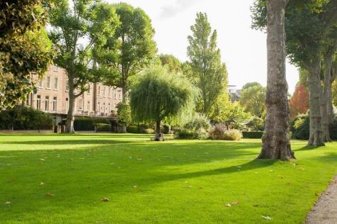 Europa House - Gardens 3.jpg