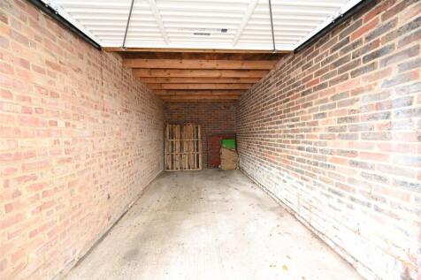 garage 8