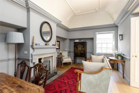 10 bed, 6 bath Detached in Edinburgh - Photo 30