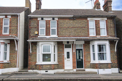 3 double bed semi-detached house for sale Victori