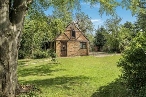 Vale Cottage, 4 Butchers Lane, Pattishall