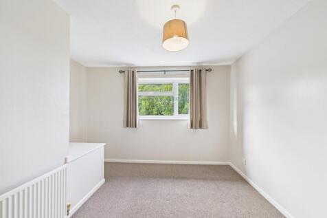 CAM02023G0-PR0171-STILL008