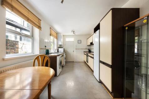 Gladding Road, E12