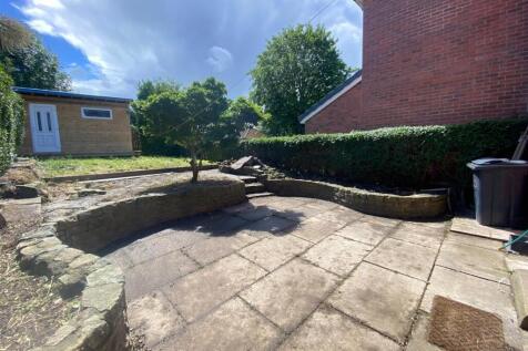 REAR GARDEN.jpg