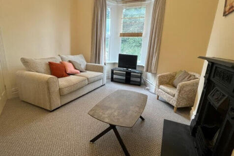 4 Bedroom Terraced in PL4 7NX