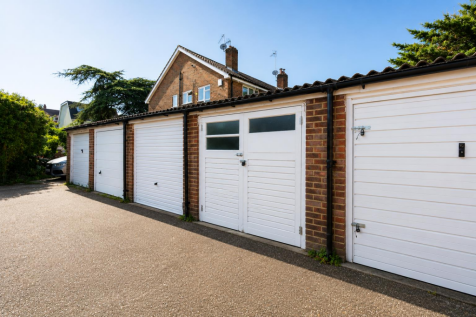 Garage 2.png