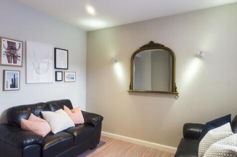 4 Bedroom Terraced in ST4 2ER