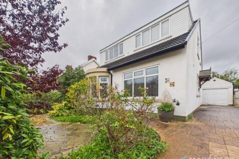 4 Bedroom Semi-Detached in FY4 4LB