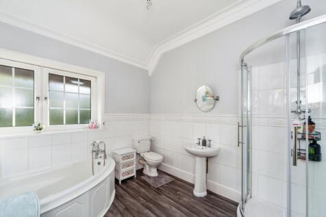 Master Ensuite