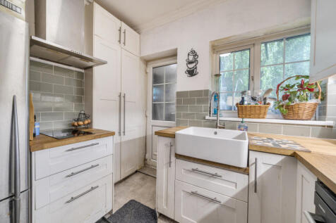 1354320-15-68caba...