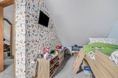 The Old House, Hannington