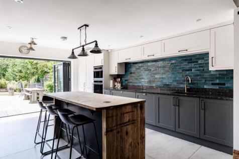 Maythorne, Haywards Heath Road-10.jpg