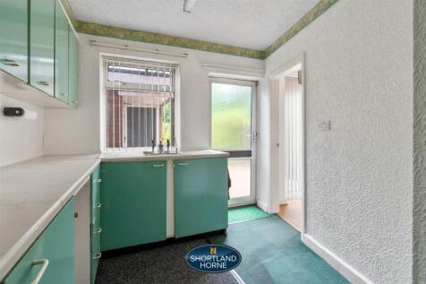 260 Sir Henry Parks Road WM (12 of 21).jpg