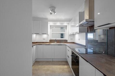 08-b31bPD - 81344 - 7 Augusta Hse-40