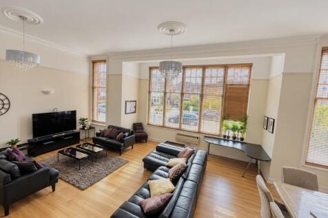 5 Bedroom Flat in CO15 6JT