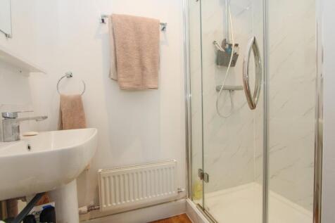 Annexe Shower Room