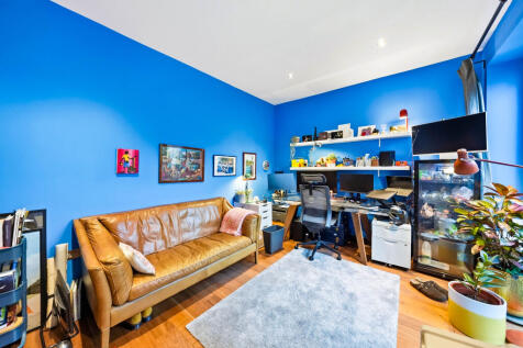 4 bed, 3 bath Town House in leeds - Photo 7