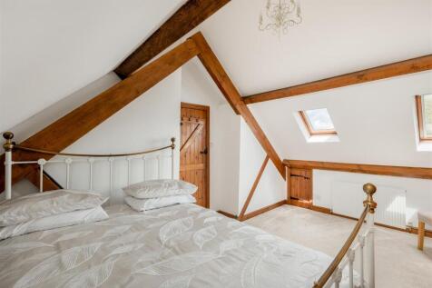 2 Gables Court 2412-13.jpg