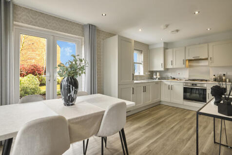 The Mountford - Kitchen and Dining Room - 860 x 573