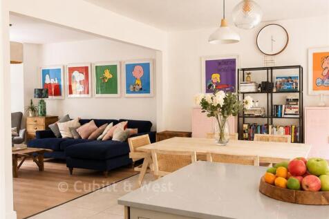 Lounge/Kitchen/Dining Room