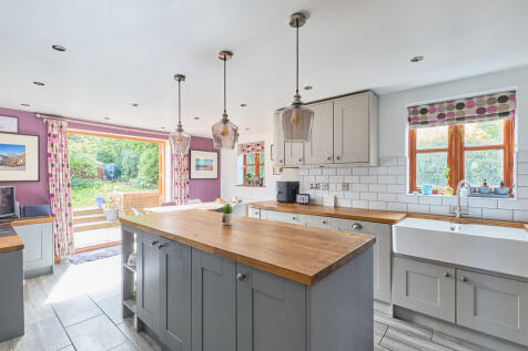 6 Ashley Road 050...