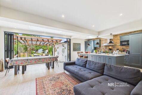 Open Plan Kitchen/Dining/Family Room