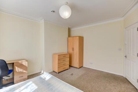 183 Elm Grove Bedroom 3 (2)