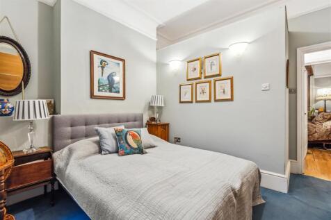 Chiswick High Road, W4 - FOR SALE