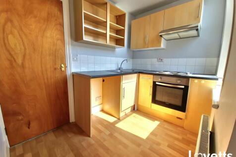 Flat 2 kitchen