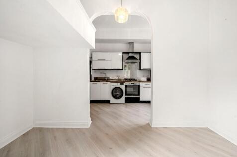 Living/Kitchen