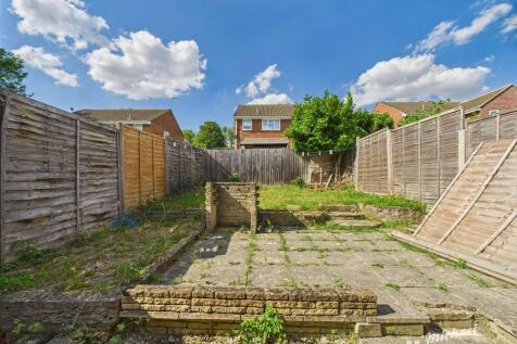 CAM02773G0-PR0325-STILL013-thumbnail-h750-70