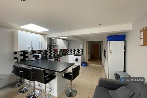 6 Bedroom Terraced in RG1 5LY