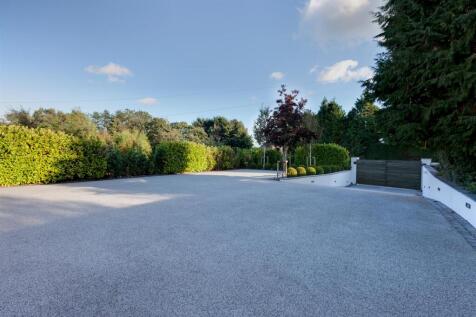 5 bed, 4 bath Detached in Sheffield - Photo 40