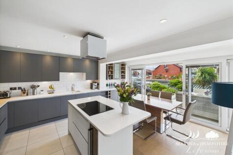 CAM03691G0-PR0061...